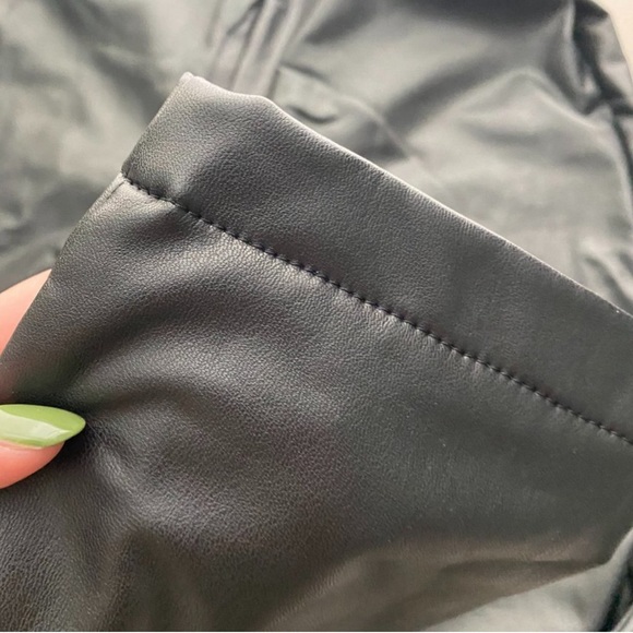 Banana Republic New without tags Faux Leather leggings - Picture 4 of 4